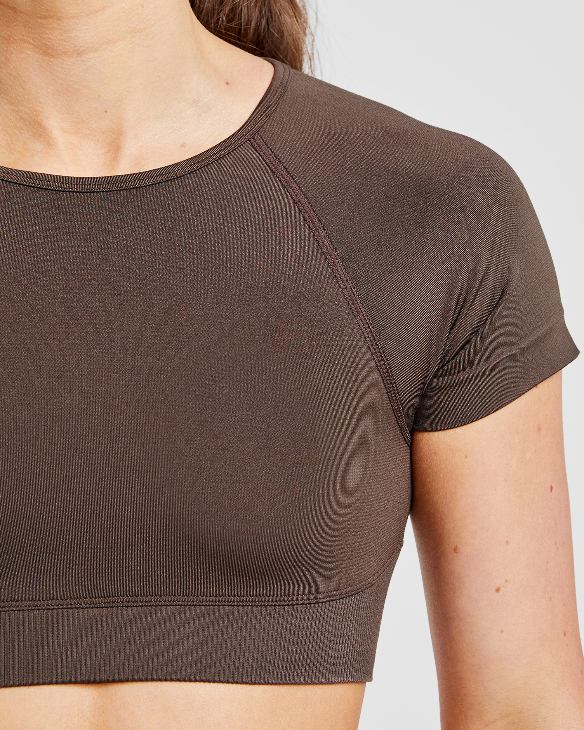 Adapt Seamless Crop Top - Brown - Image 5