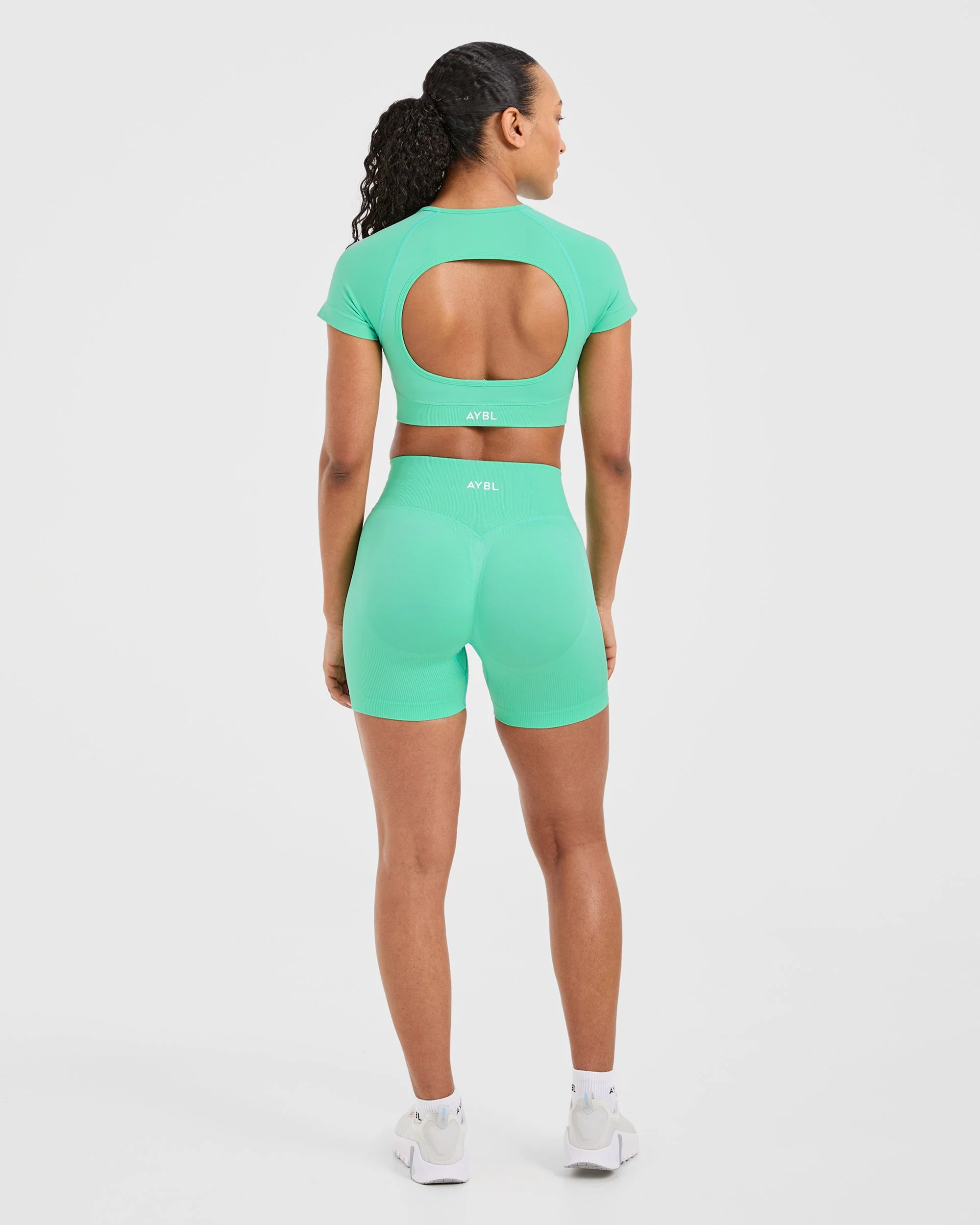 Adapt Seamless Crop Top - Spring Mint - Image 4