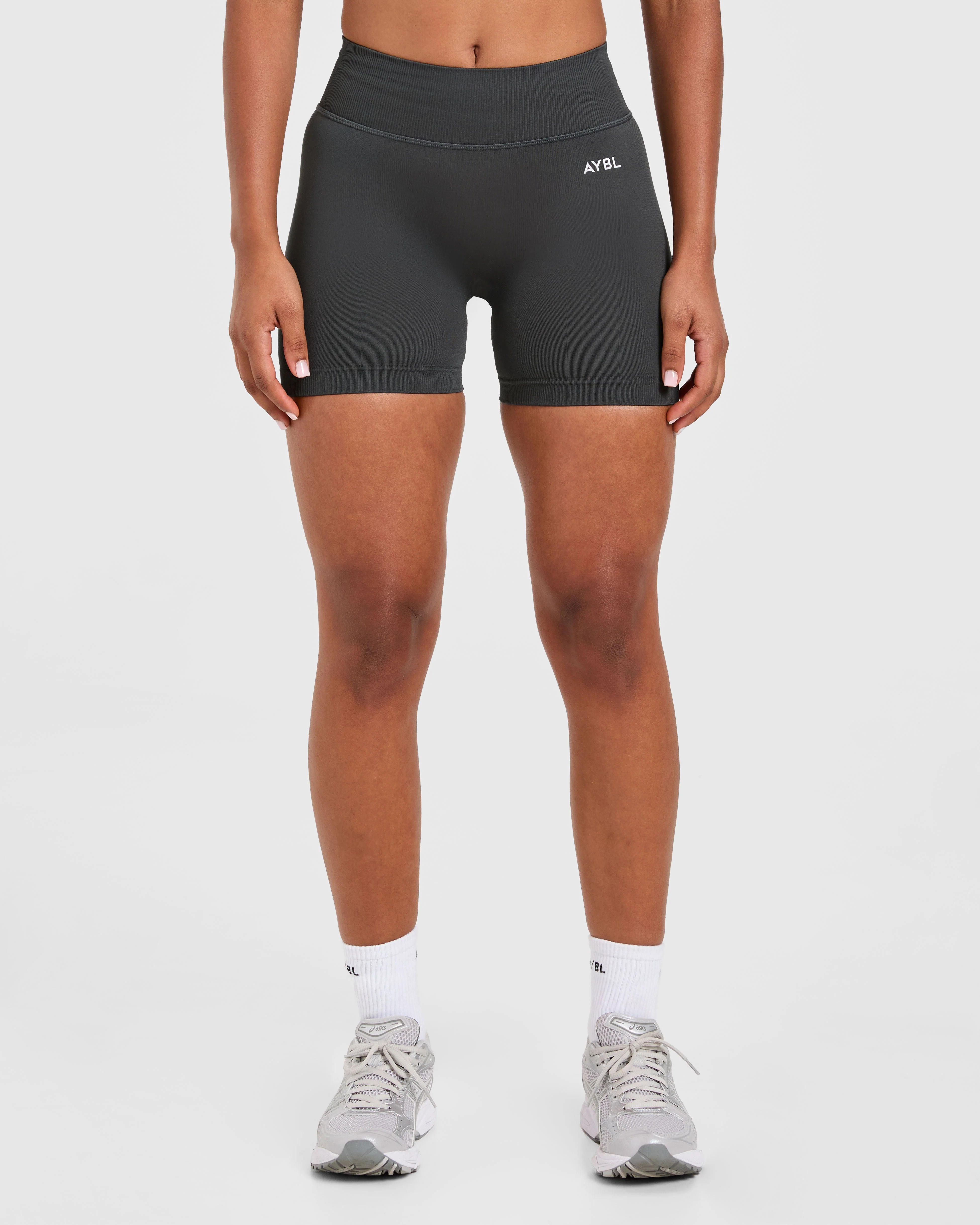 Adapt Seamless Shorts | 4.5" - Dark Charcoal - Image 2