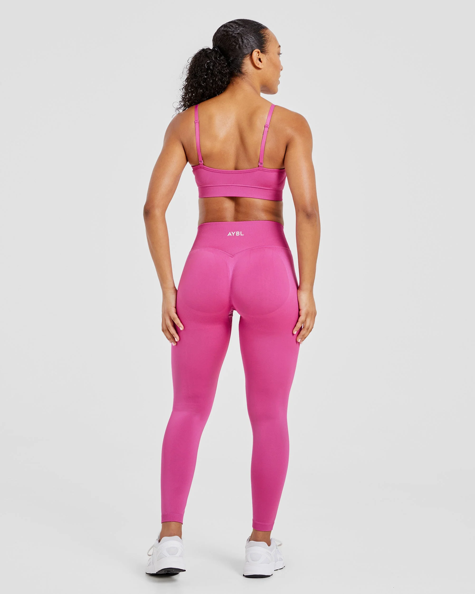 Adapt Seamless Sports Bra - Pink - Image 4