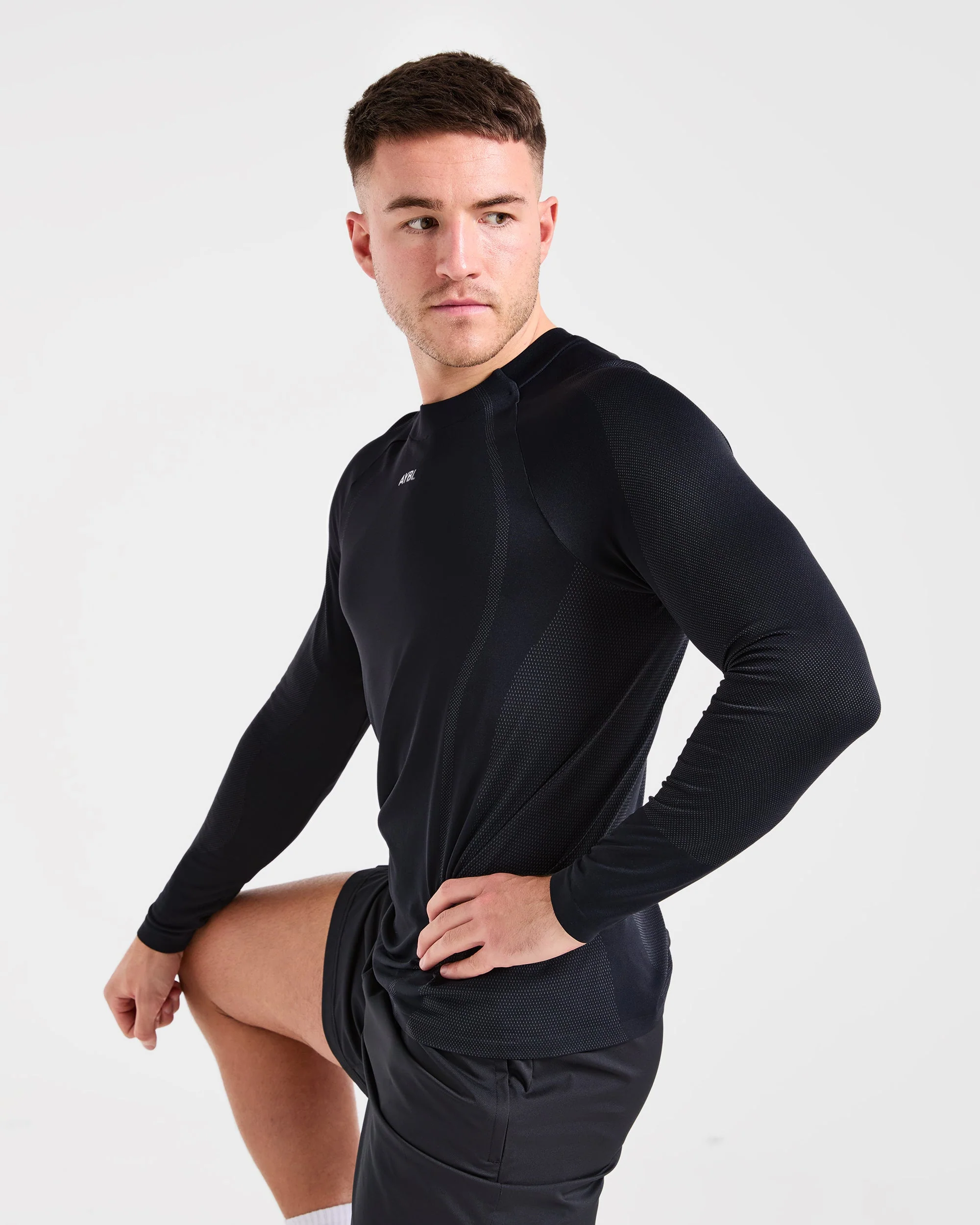 Attain Seamless Long Sleeve T Shirt - Black - Image 8