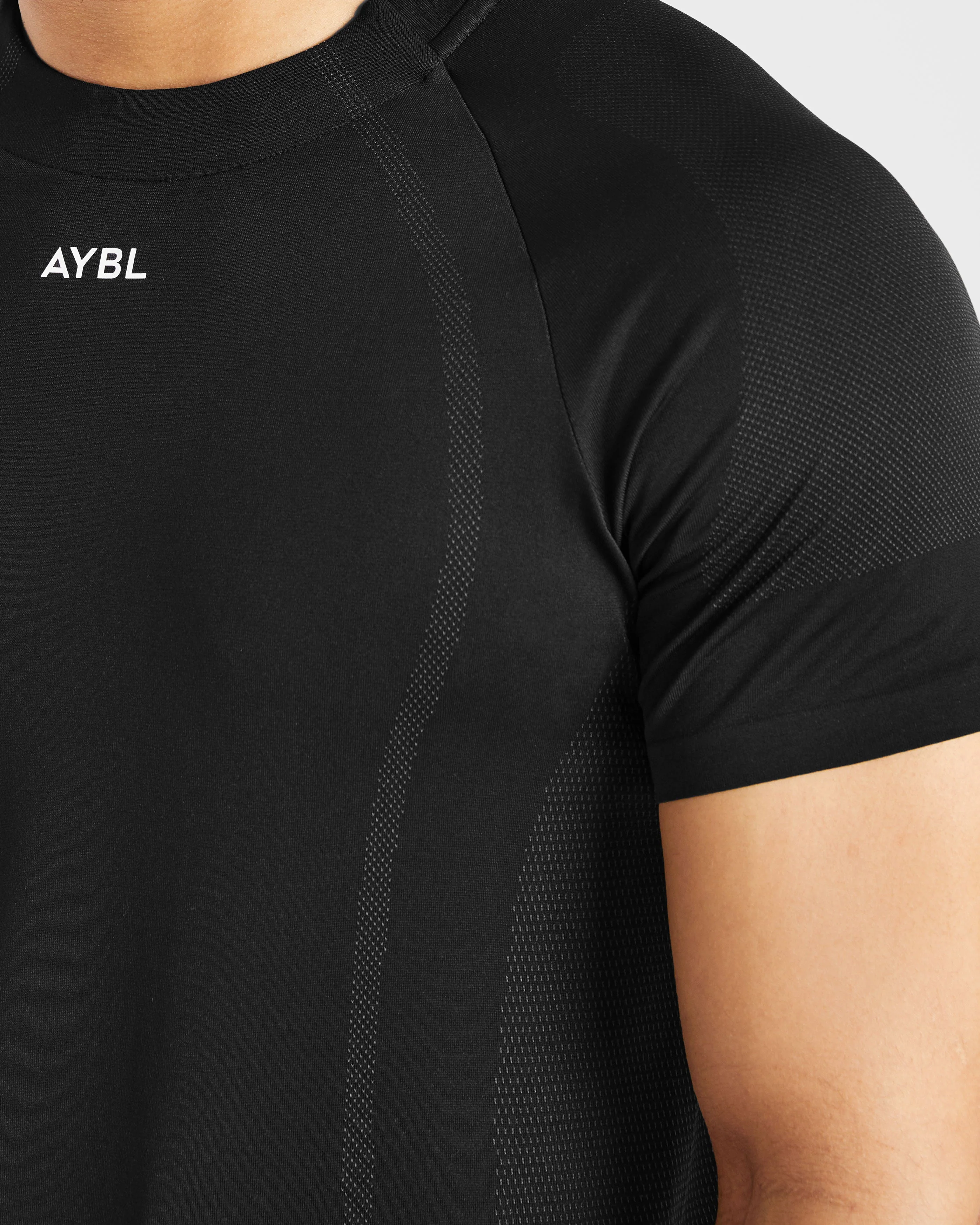 Attain Seamless T Shirt - Black - Image 6