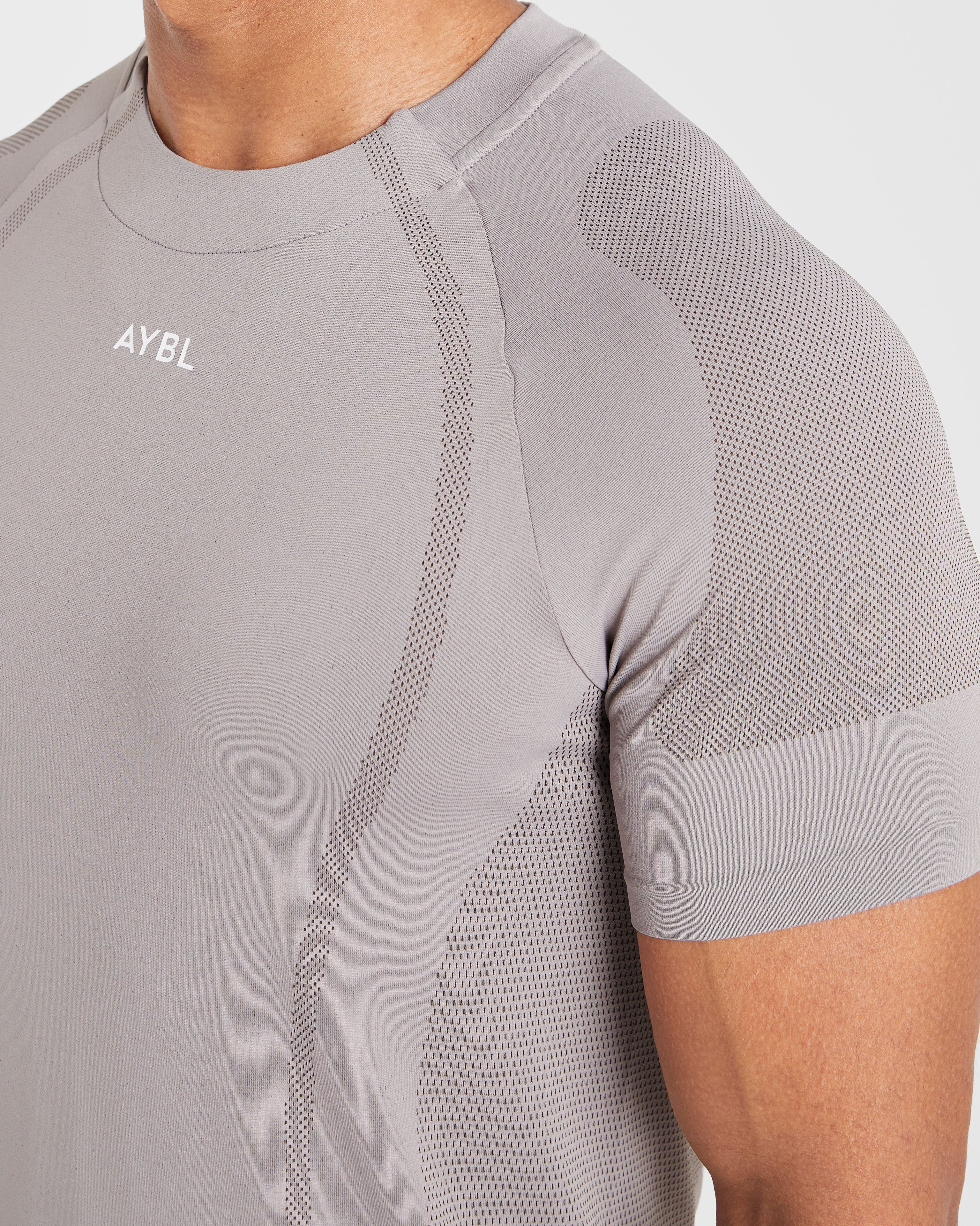 Attain Seamless T Shirt - Woodland Fog - Image 6