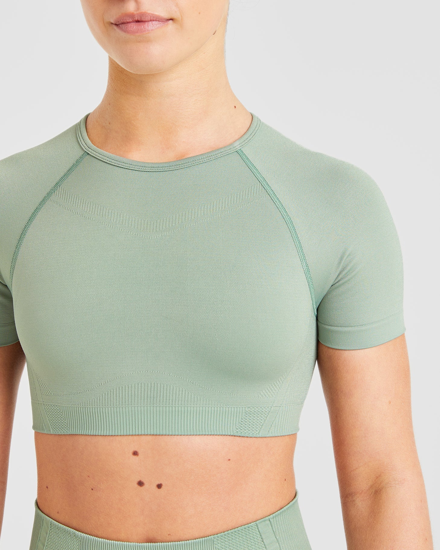 Balance V3 Seamless Crop Top - Grove Green - Image 5
