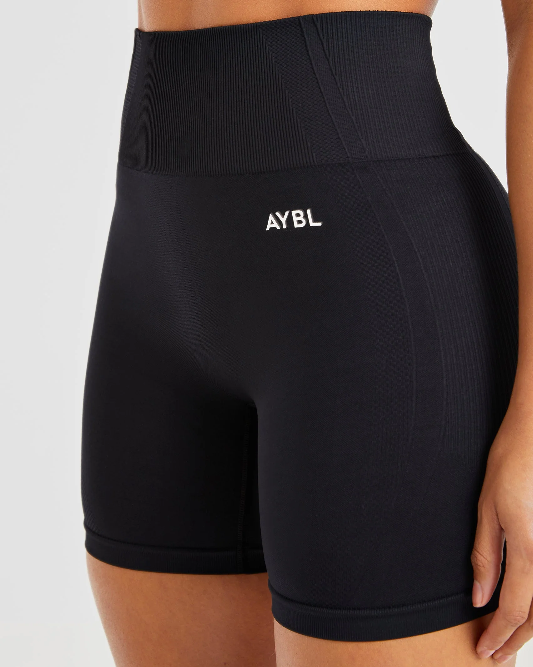 Balance V3 Seamless Cycling Shorts - Black - Image 5