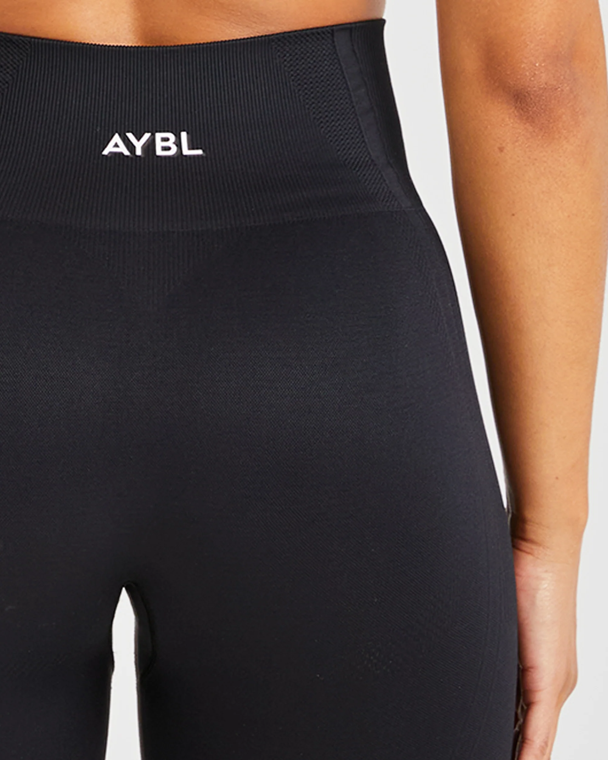 Balance V3 Seamless Leggings - Black - Image 6