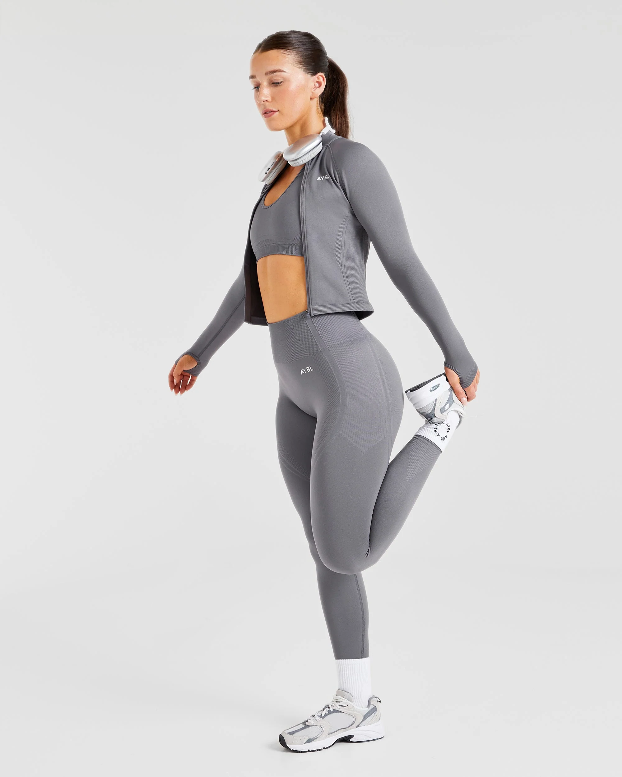 Balance V3 Seamless Leggings - Charcoal Grey - Image 7