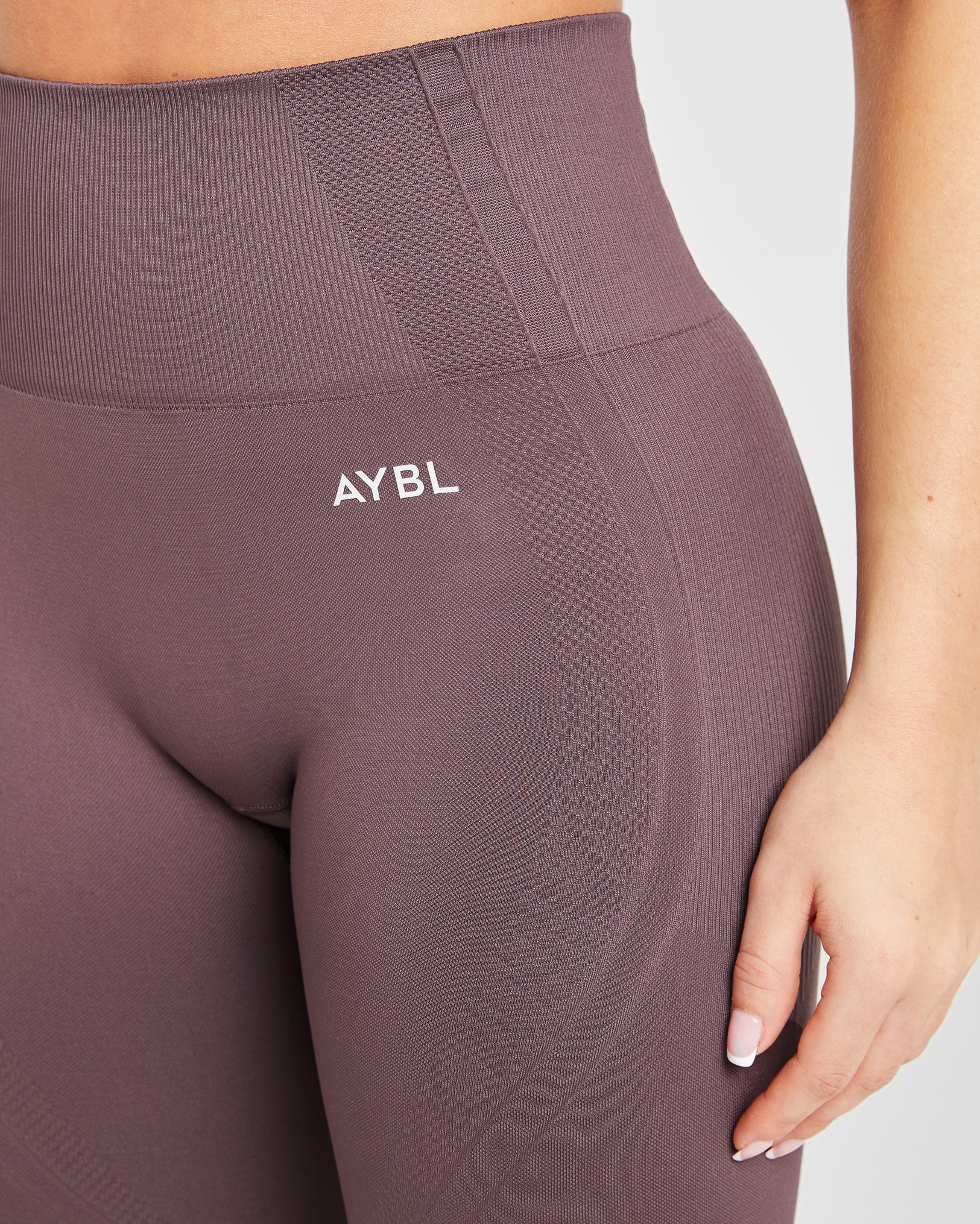 Balance V3 Seamless Leggings - Coffee Bean - Image 5
