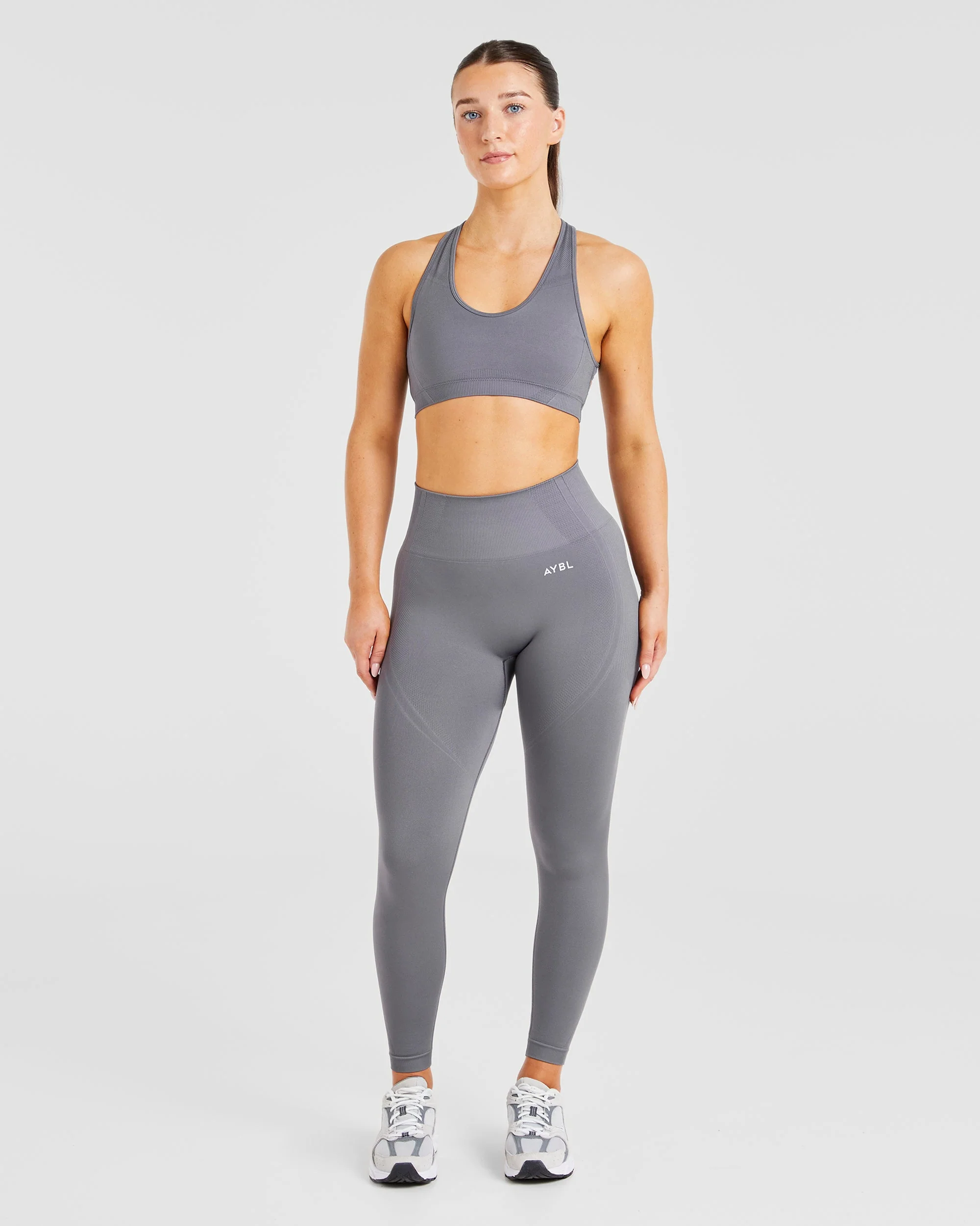 Balance V3 Seamless Sports Bra - Charcoal Grey - Image 3