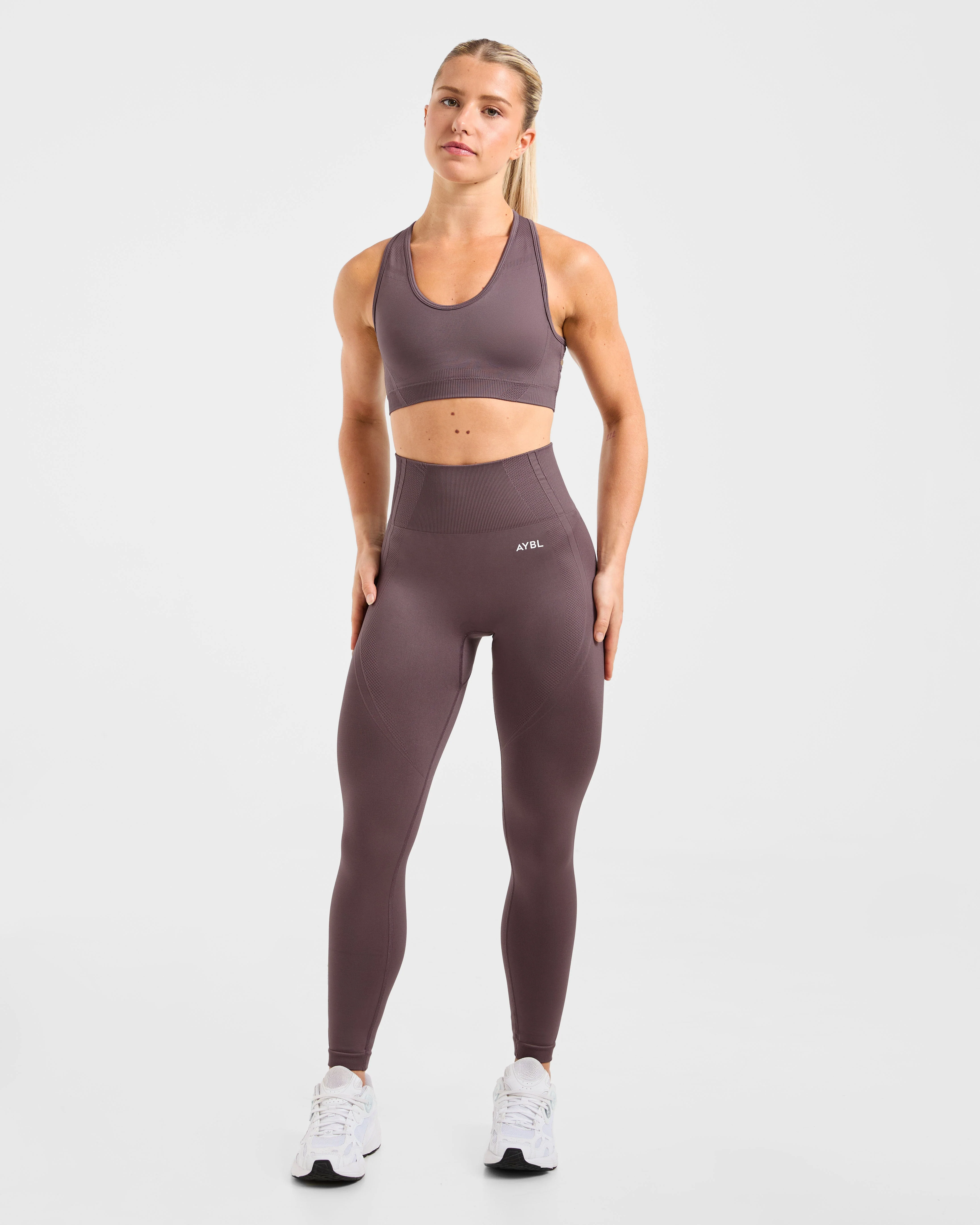 Balance V3 Seamless Sports Bra - Coffee Bean - Image 3