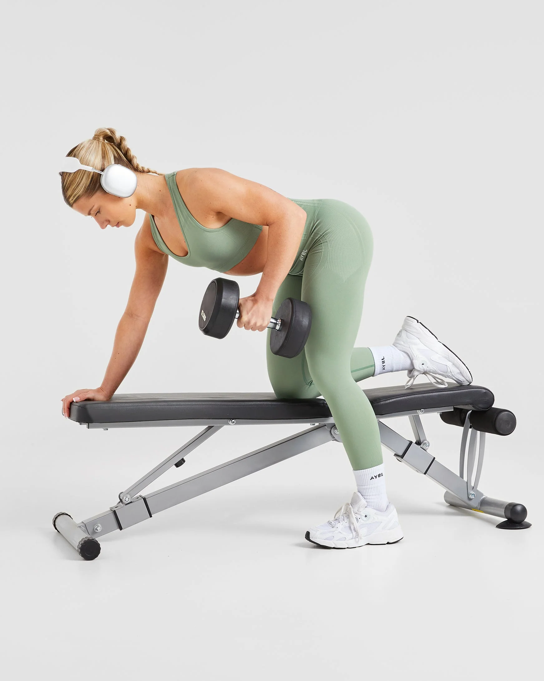 Balance V3 Seamless Sports Bra - Grove Green - Image 7