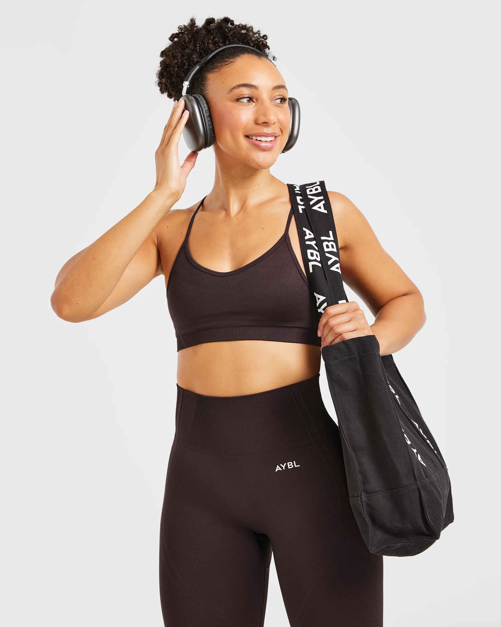Balance V3 Seamless Strappy Sports Bra - Dark Brown - Image 7