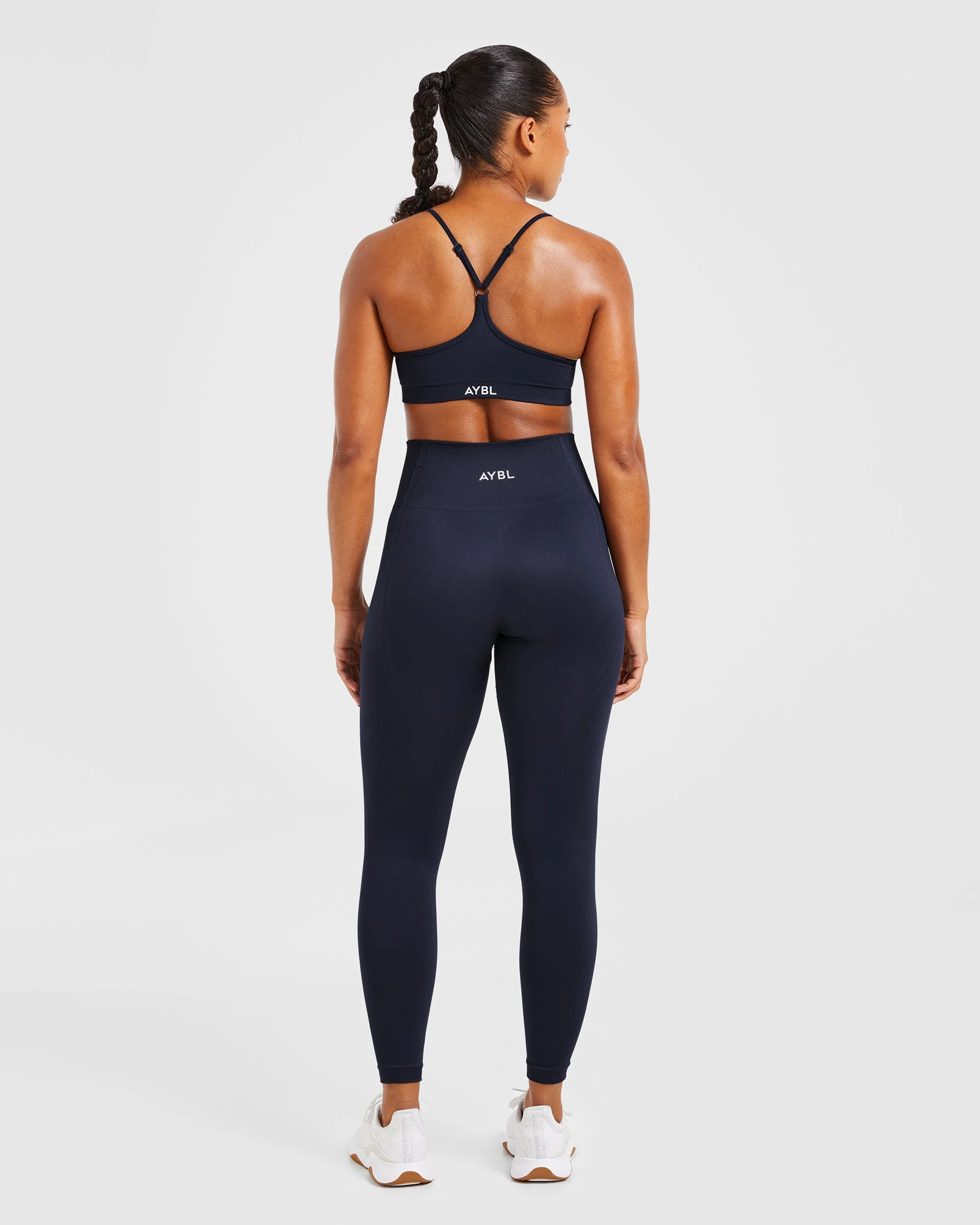 Balance V3 Seamless Strappy Sports Bra - Navy - Image 4