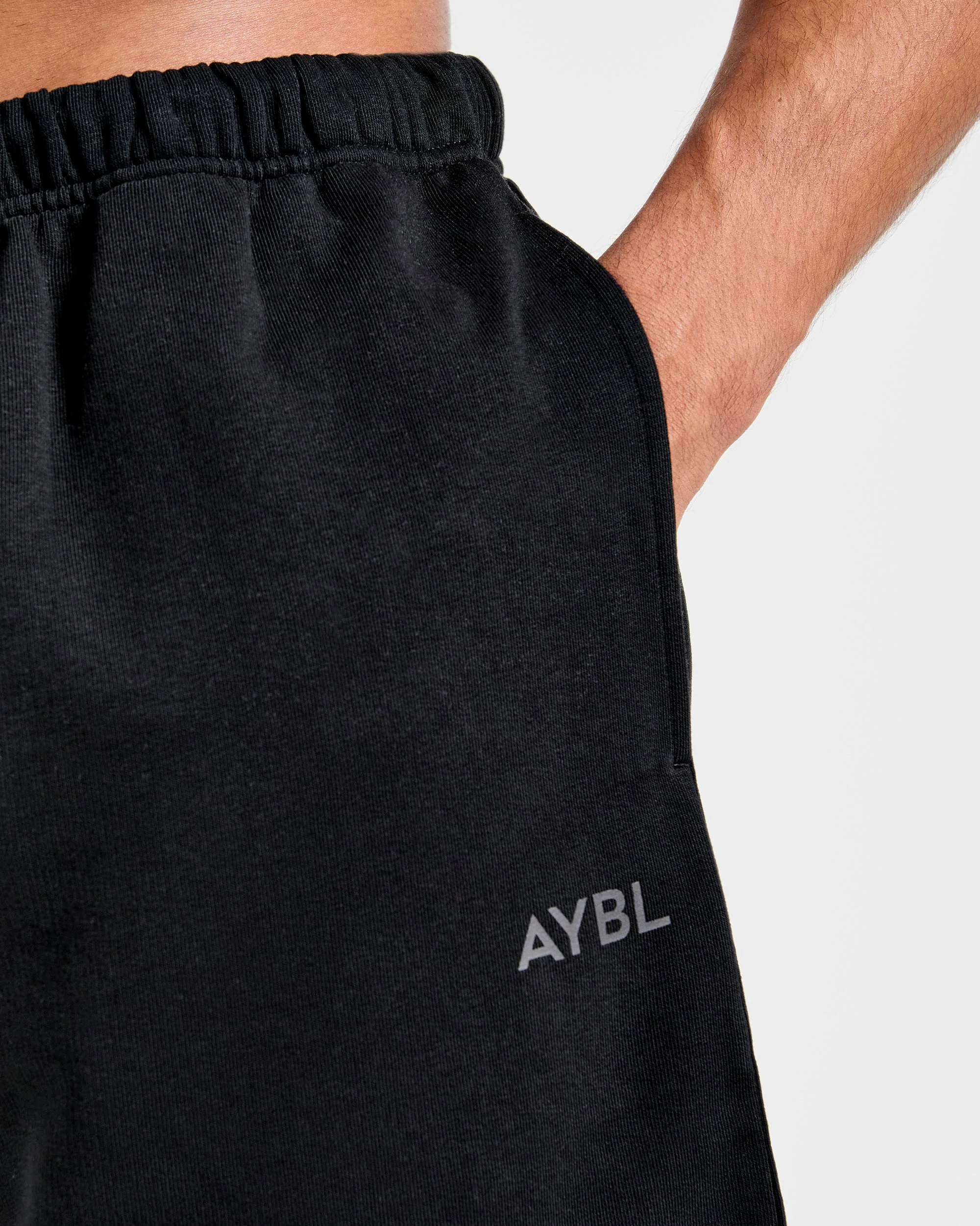 Craft Oversized Shorts - Black - Image 5