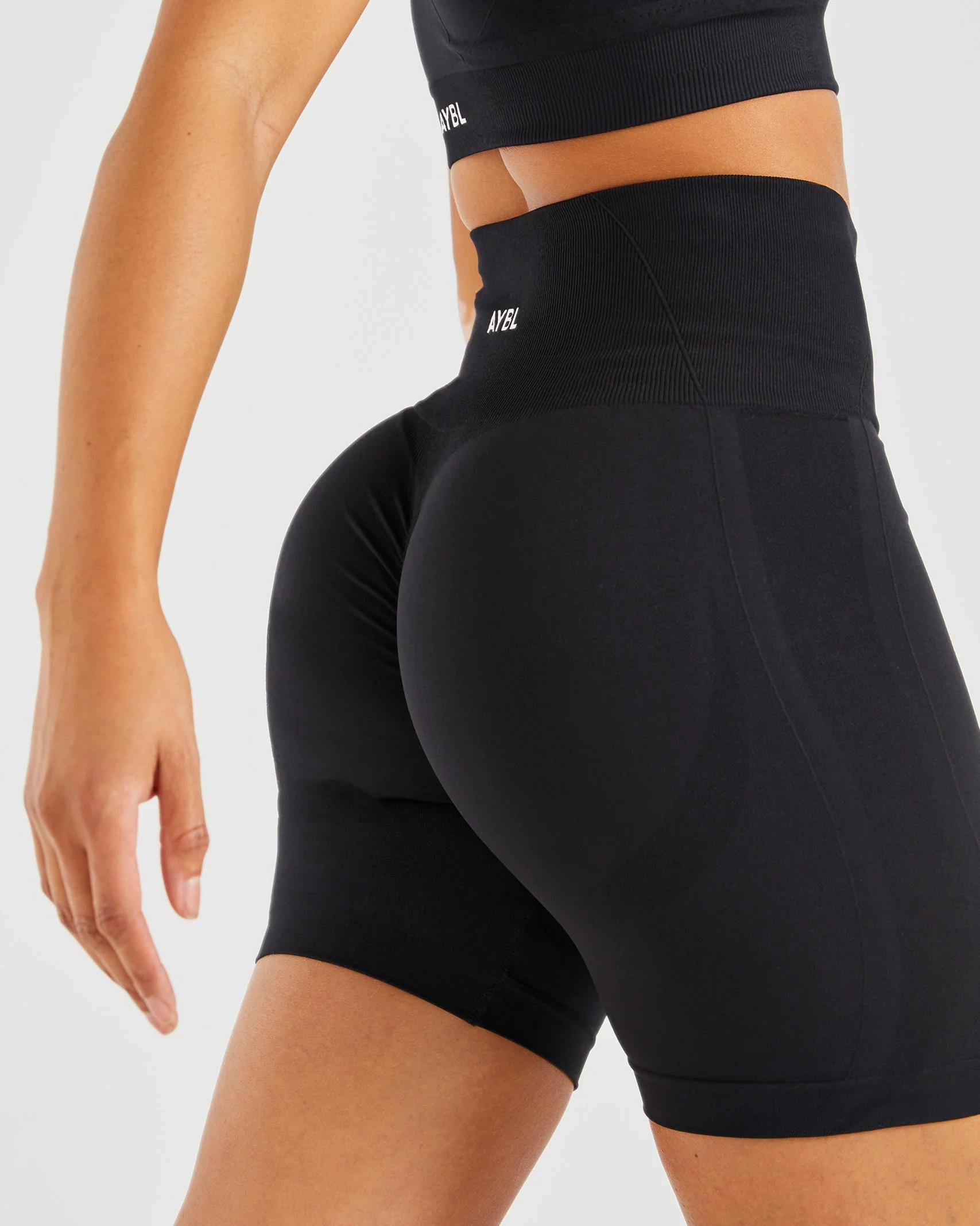 Empower Seamless Cycling Shorts - Black - Image 6