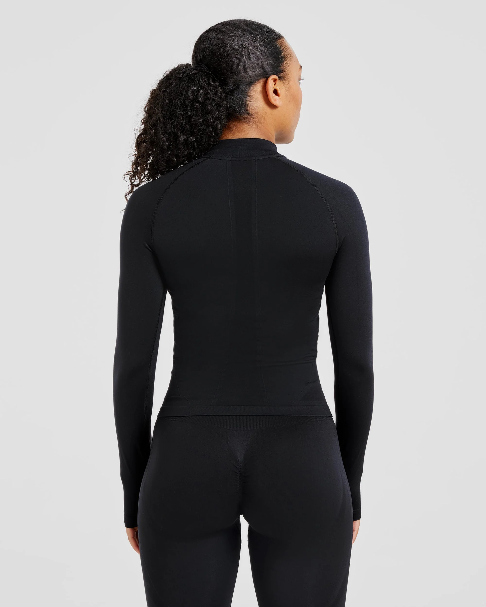 Empower Seamless 1/2 Zip Jacket - Black - Image 2