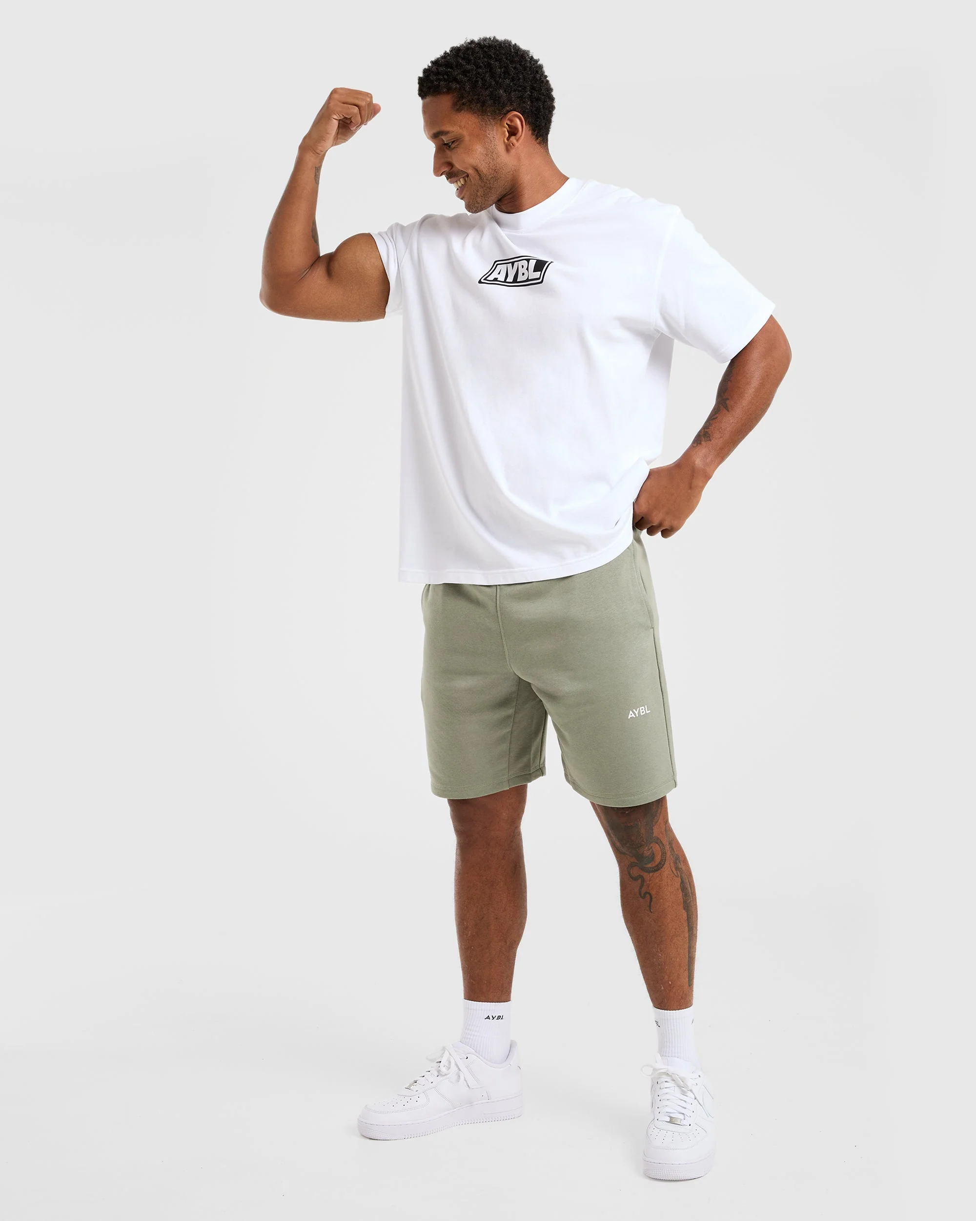 Essential Lightweight 7" Shorts - Washed Sage - Image 8