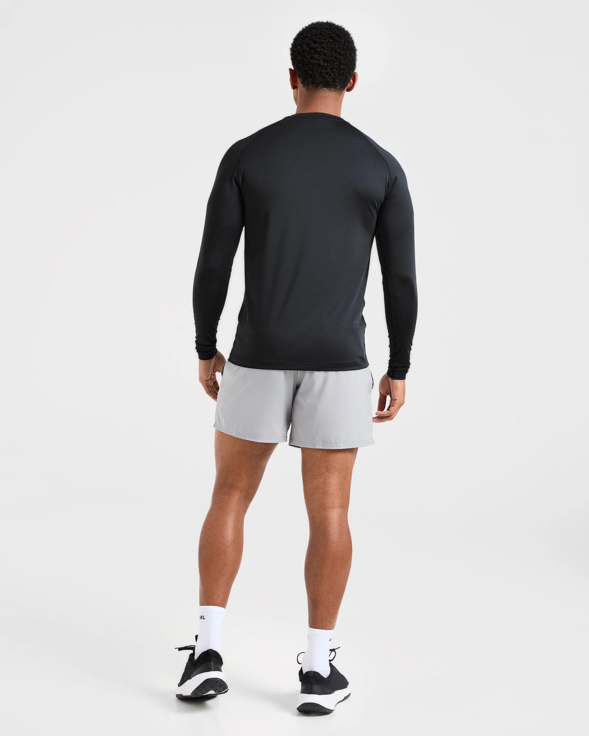 Essential Long Sleeve T Shirt - Black - Image 4