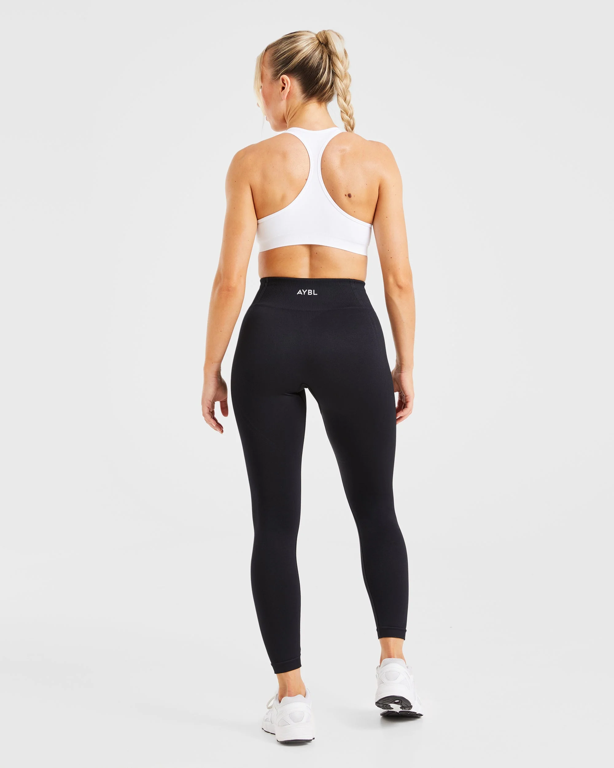 Essential Seamless Racer Back Sports Bra - White - Image 4