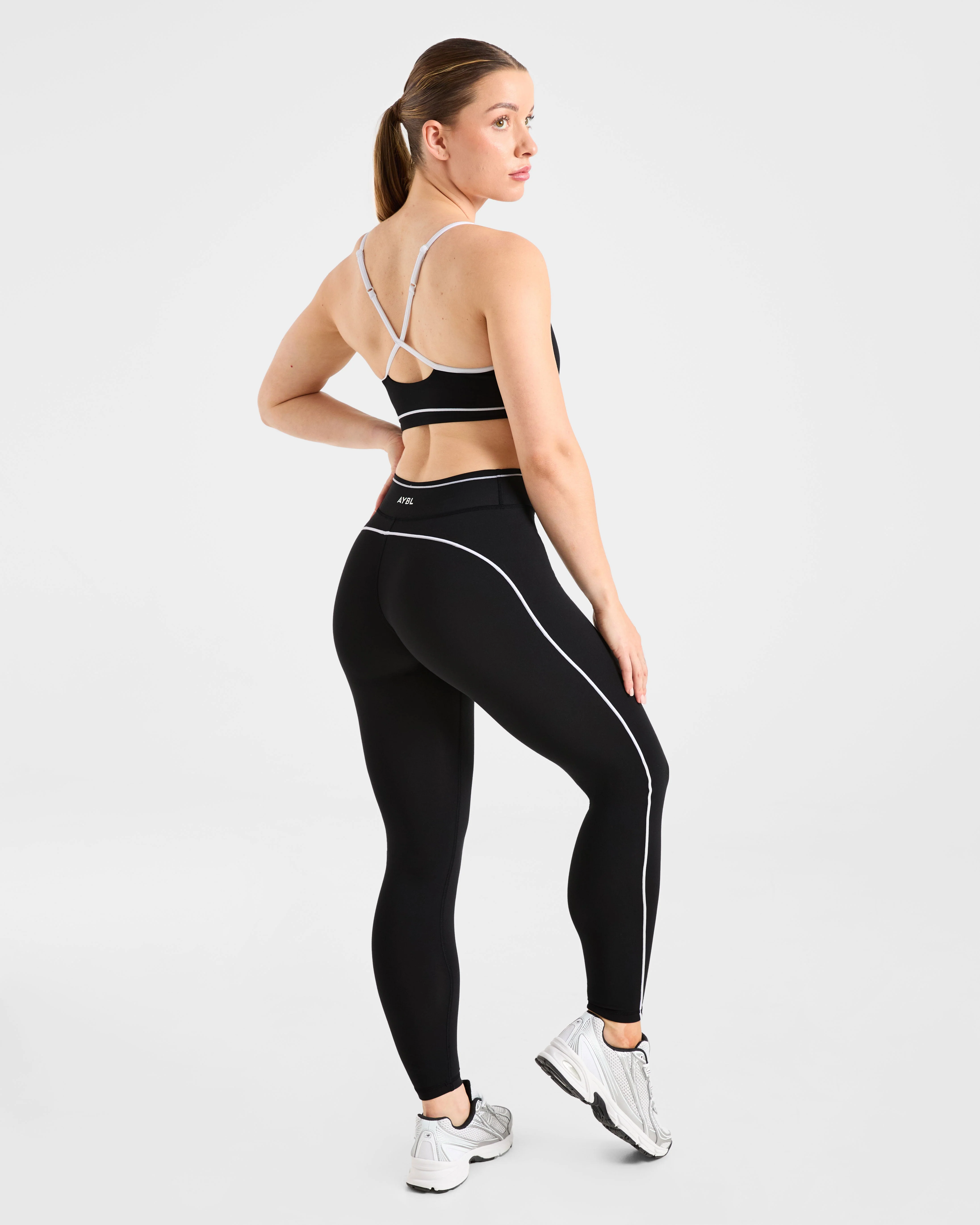 Form Sports Bra - Black - Image 4
