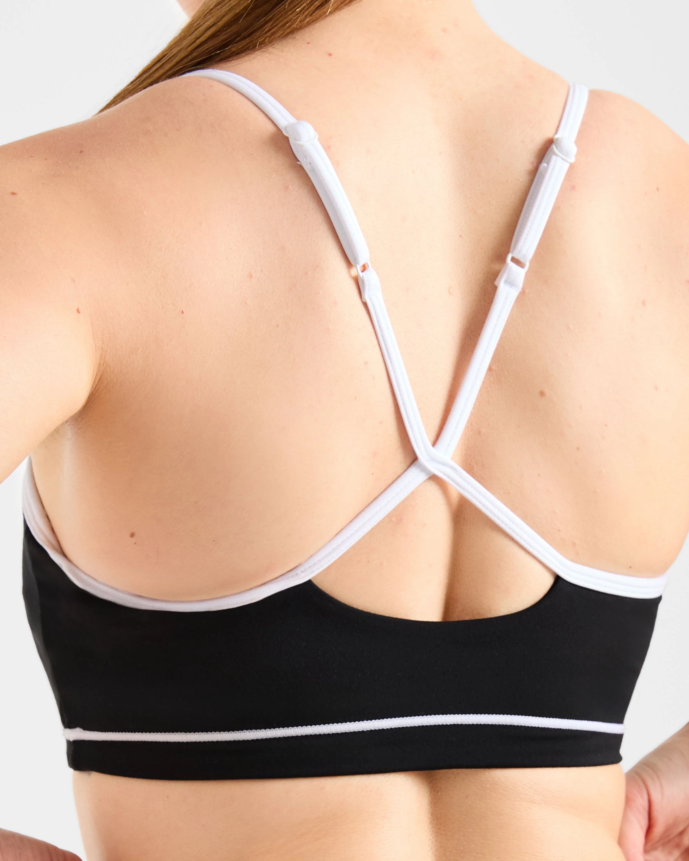 Form Sports Bra - Black - Image 6