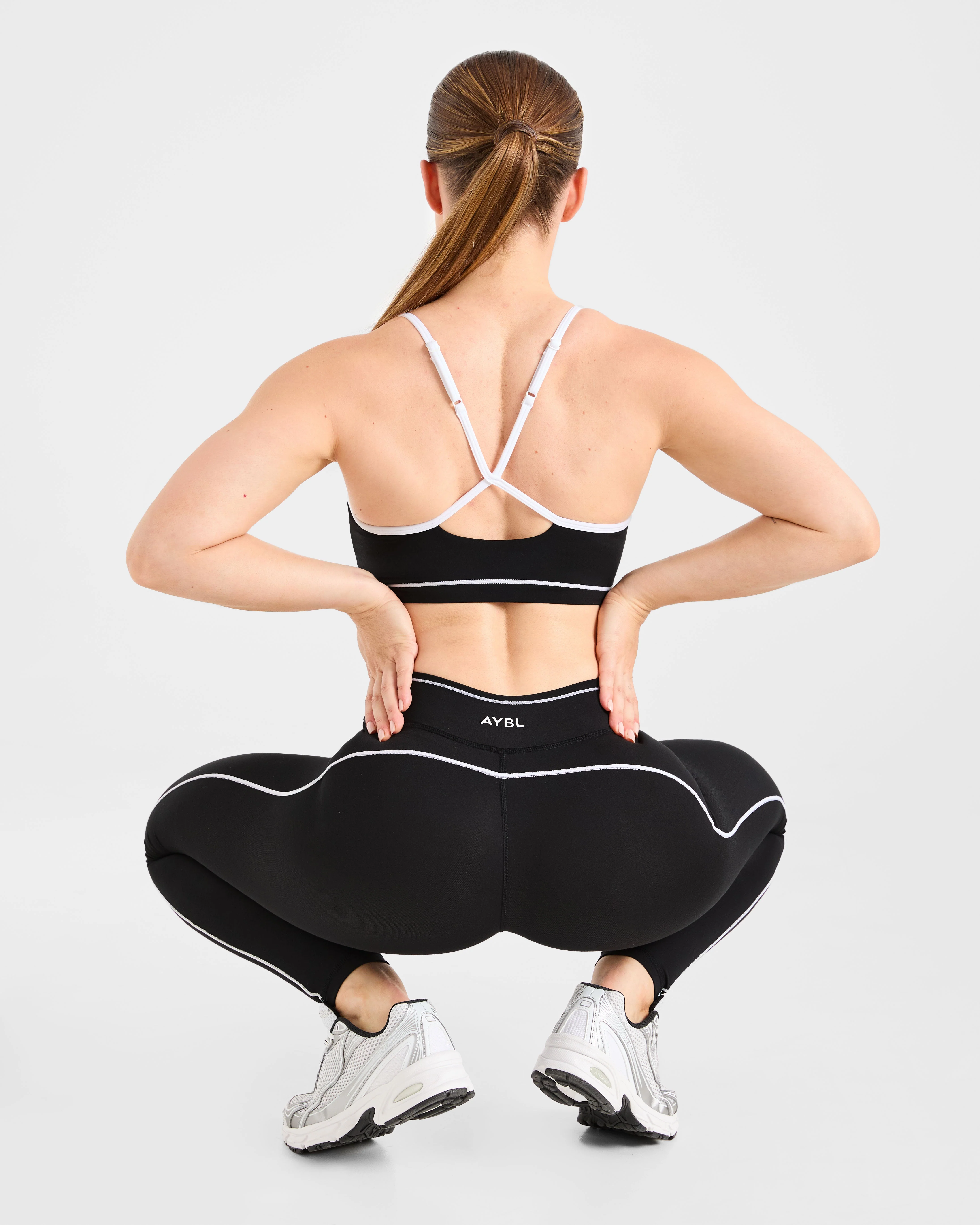 Form Sports Bra - Black - Image 7