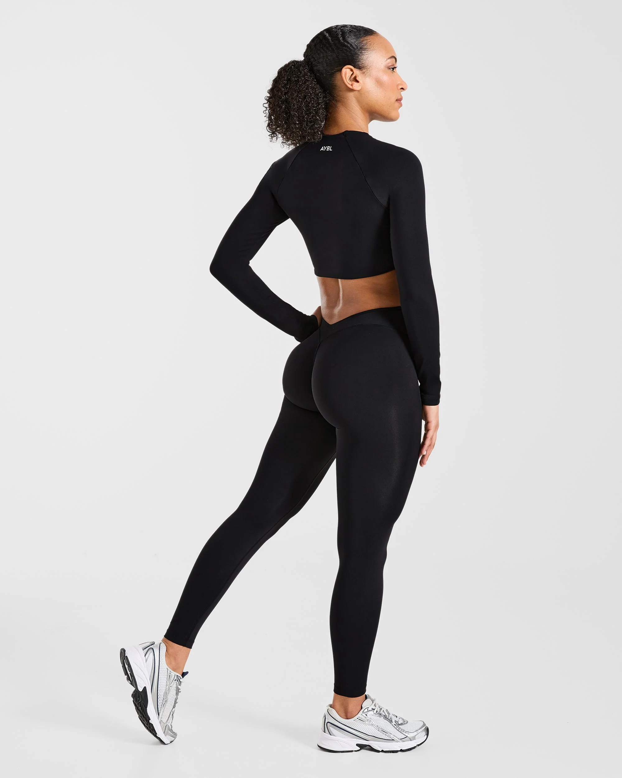 Physique Long Sleeve Crop Top - Black - Image 4