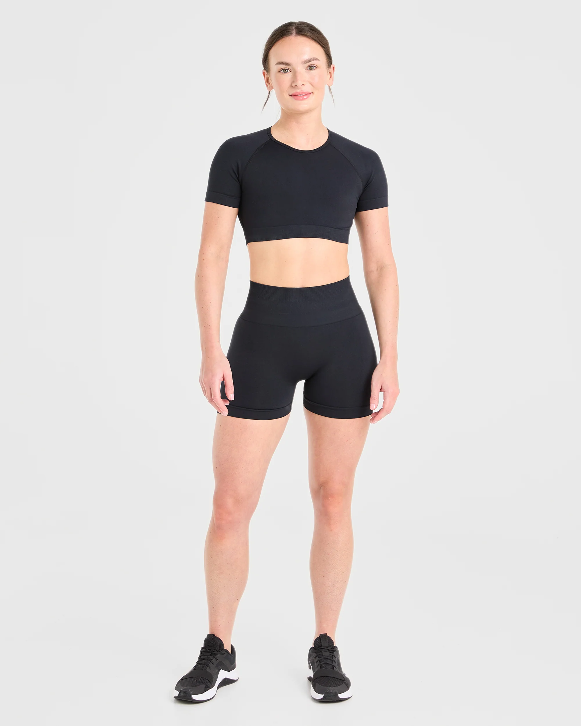 Power Seamless Crop Top - Black - Image 3