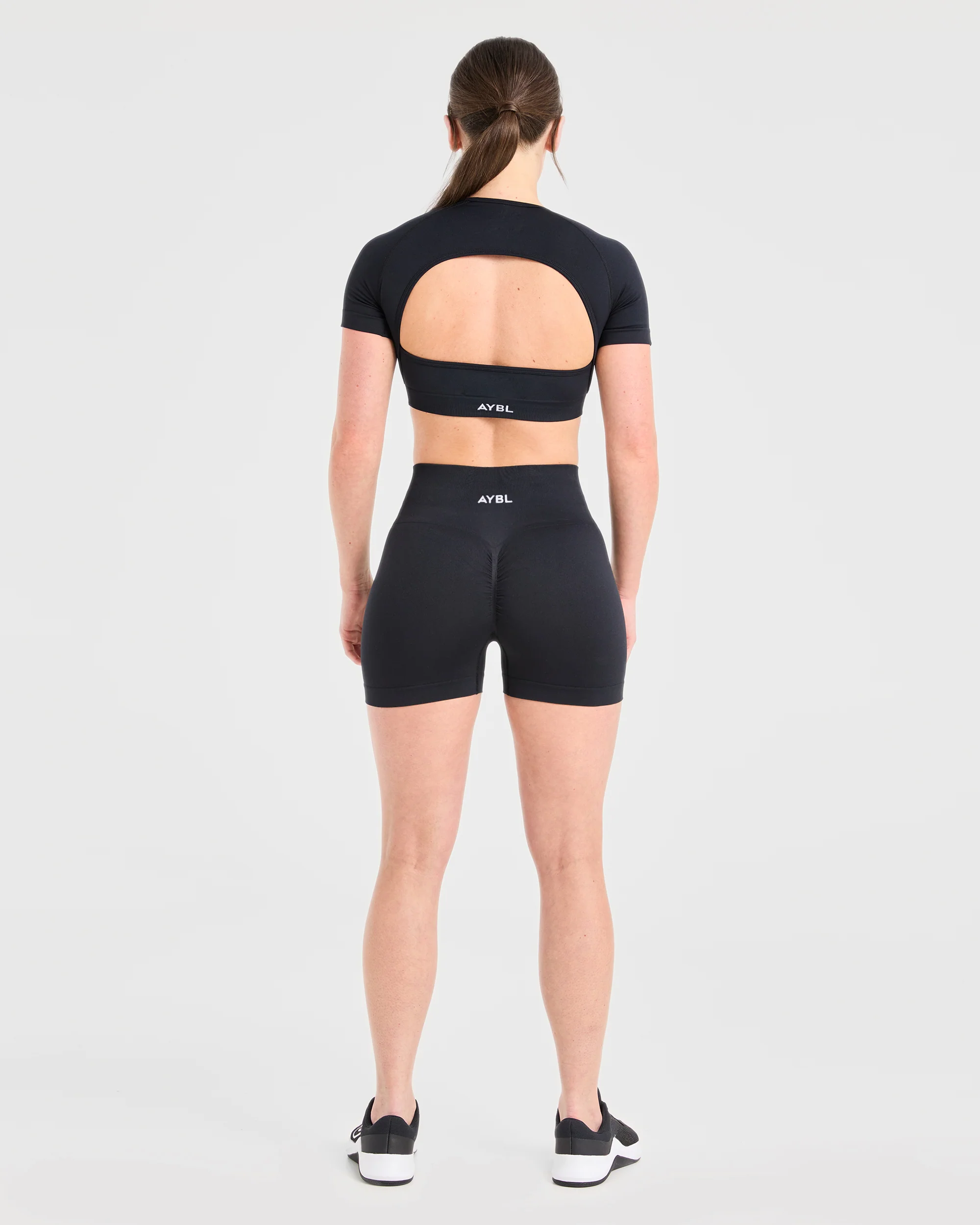 Power Seamless Crop Top - Black - Image 4