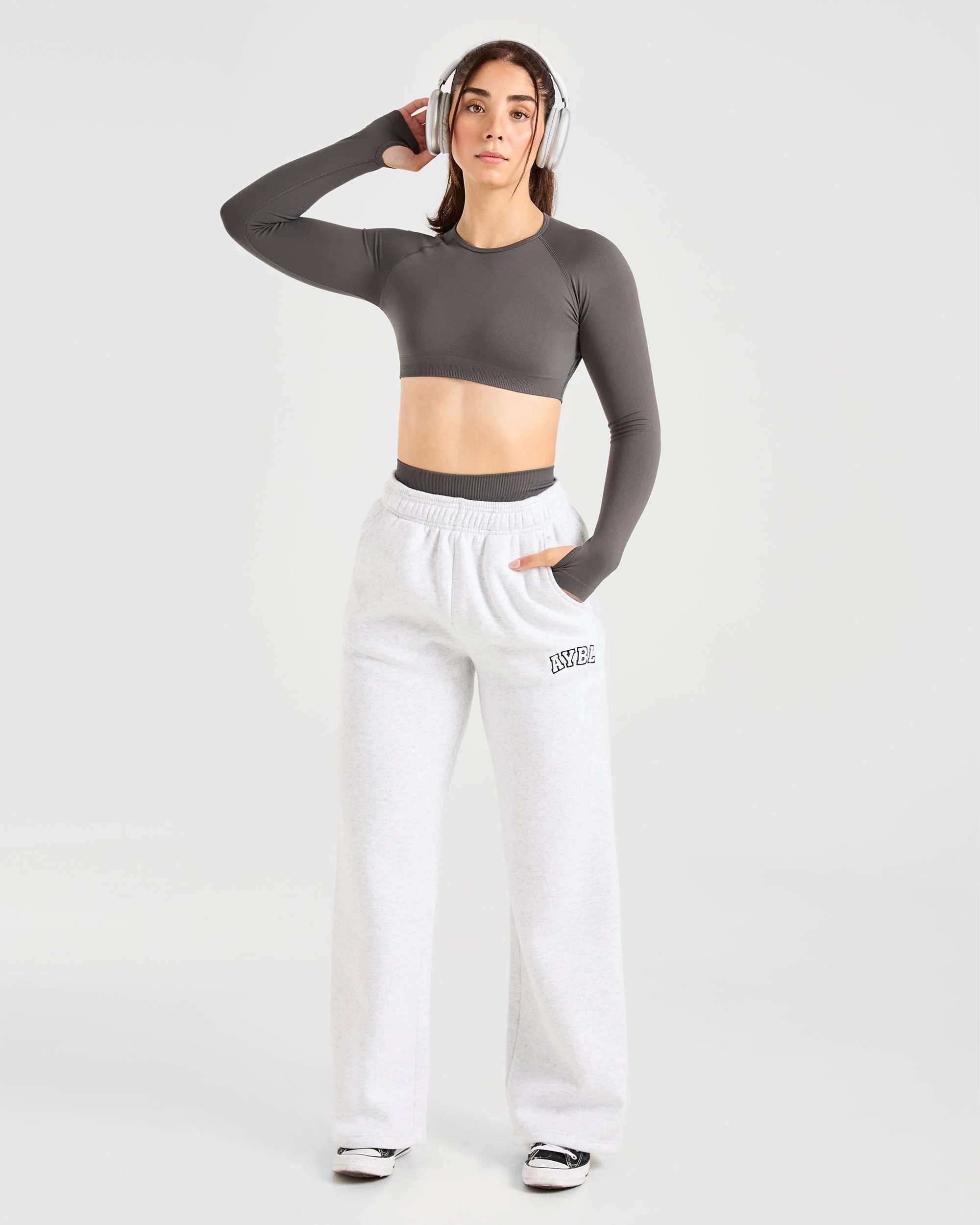 Power Seamless Long Sleeve Crop Top - Charcoal - Image 8