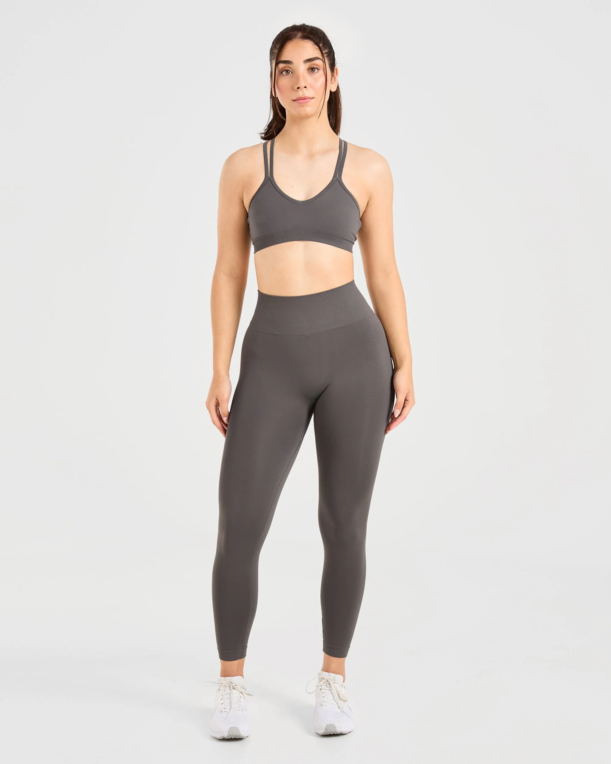 Power Seamless Sports Bra - Charcoal - Image 3