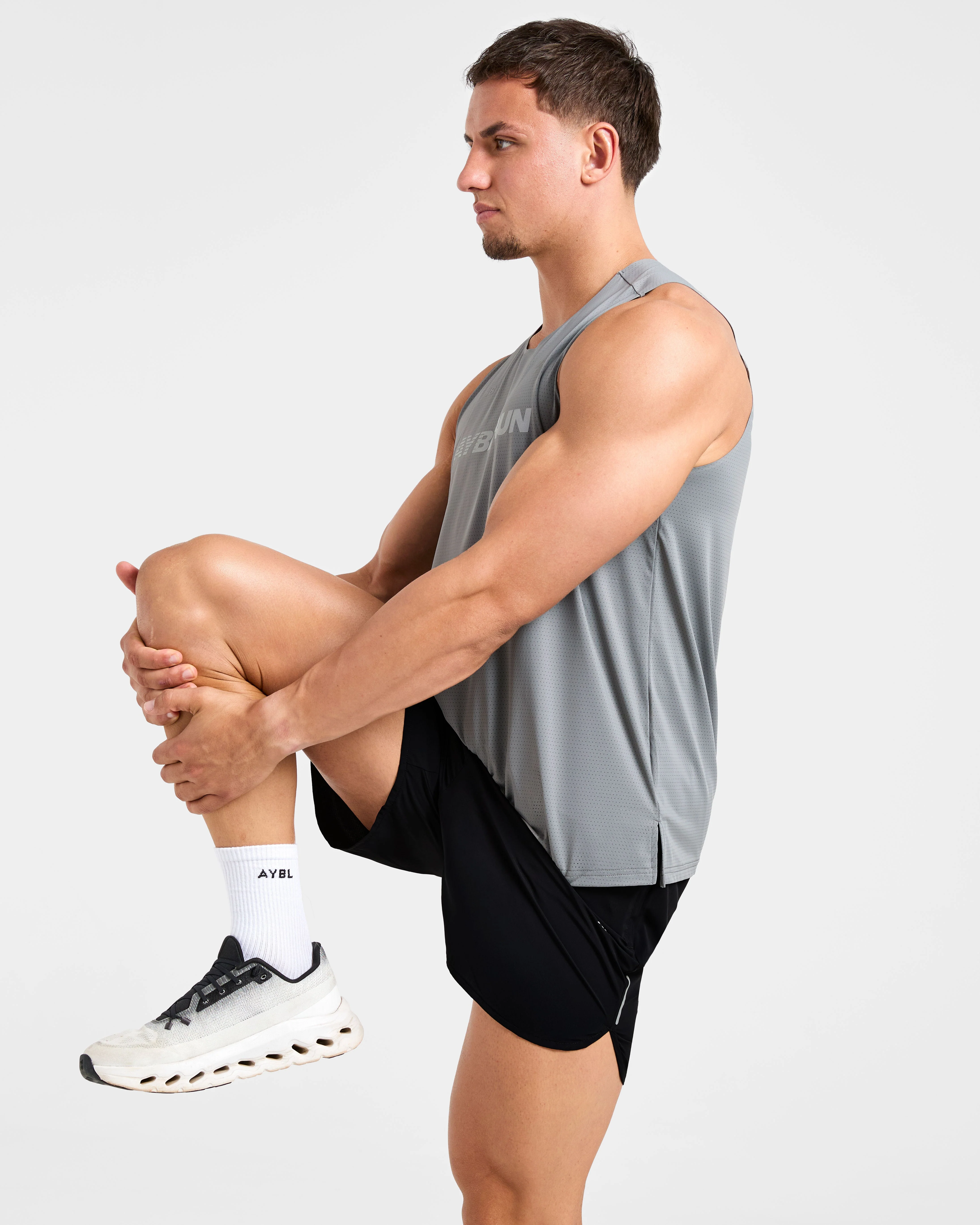 Run Loose Tank - Thunder Grey - Image 8