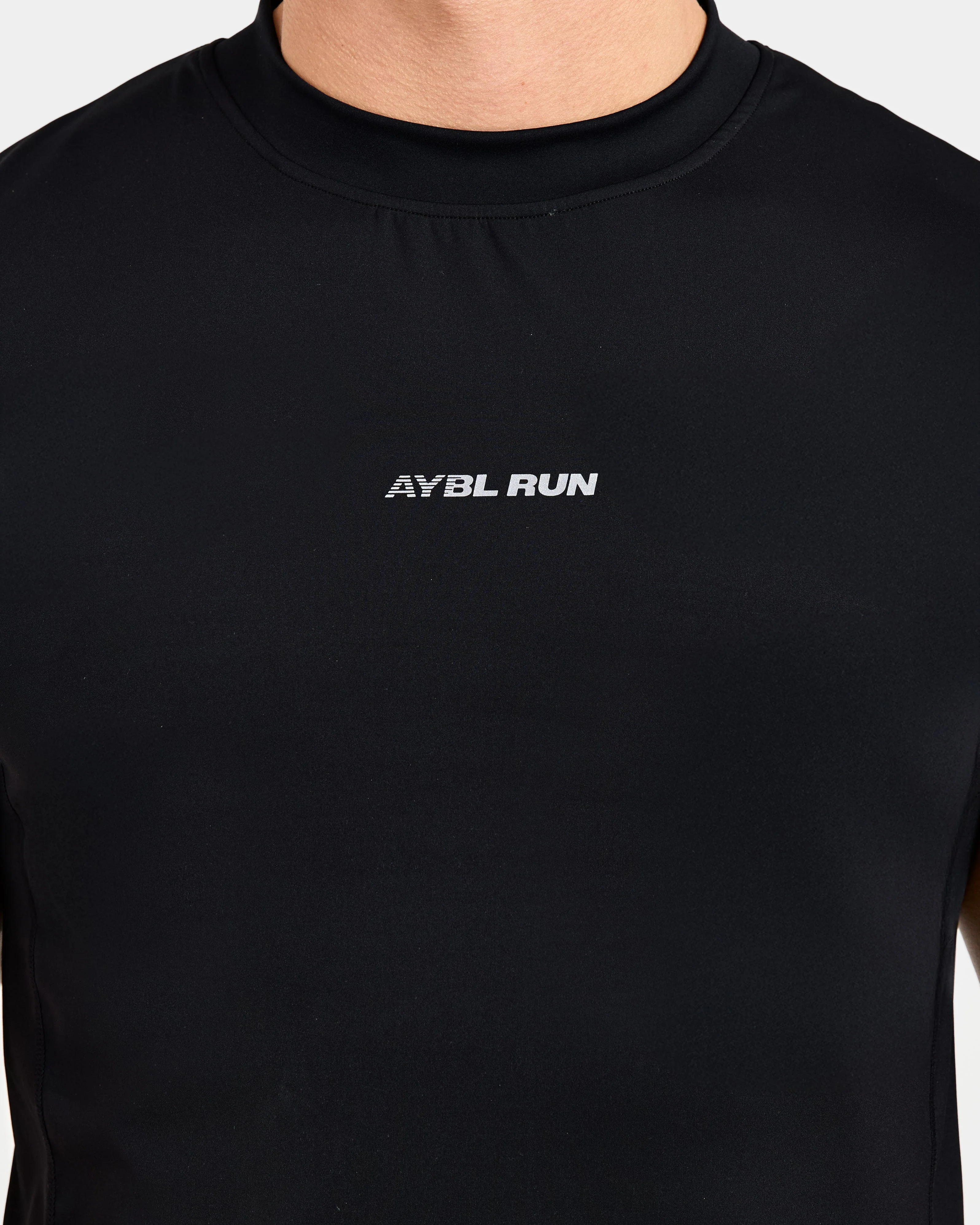 Run Slim Tank - Black - Image 5