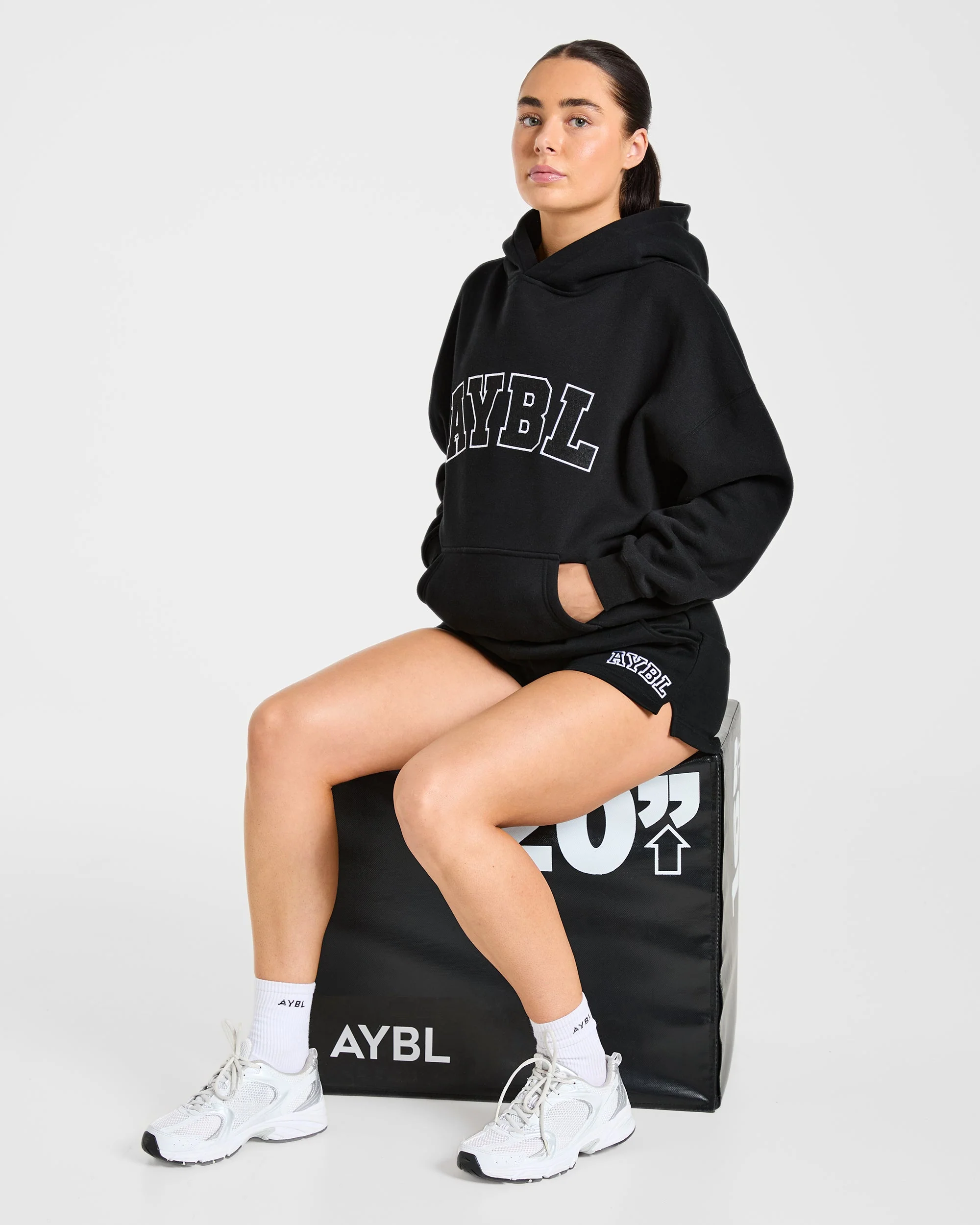 Varsity 2.0 Oversized Shorts - Black - Image 7