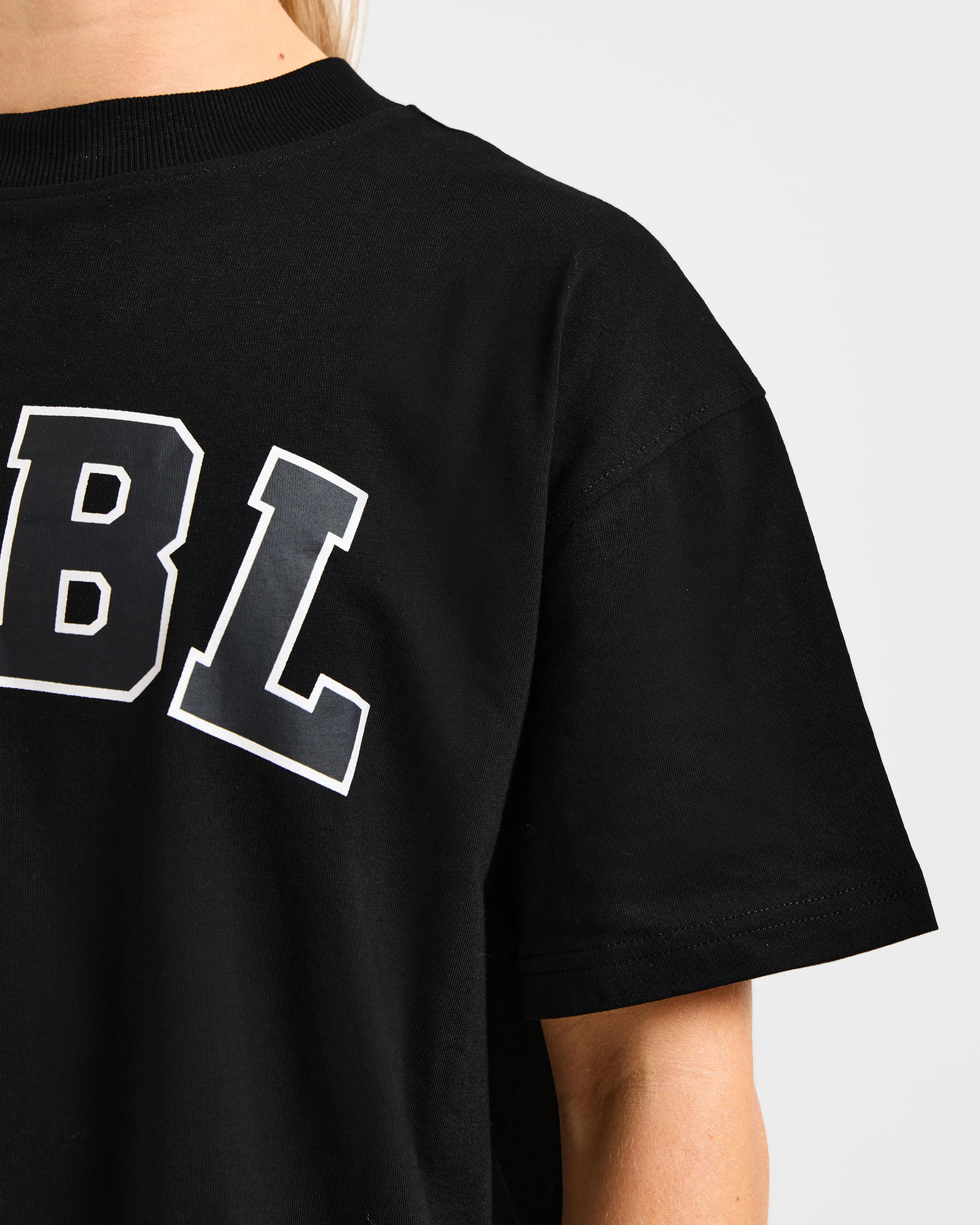Varsity 2.0 Oversized T Shirt - Black - Image 6